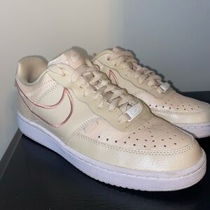 Nike Court Vision Lows